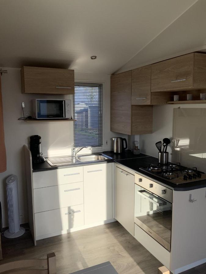 Chalet Zonnig Zeeland Hotell Oostkapelle Exteriör bild