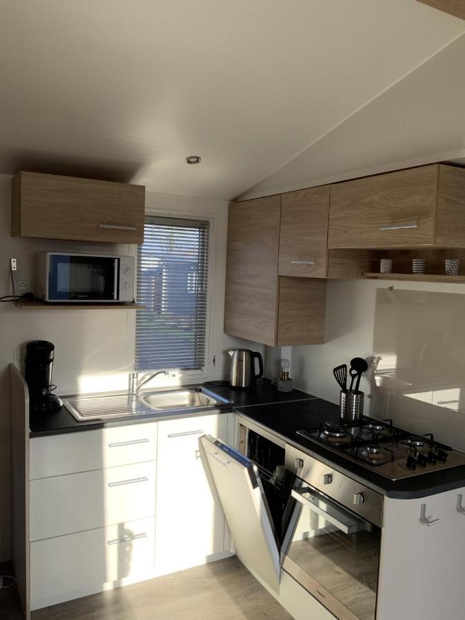 Chalet Zonnig Zeeland Hotell Oostkapelle Exteriör bild