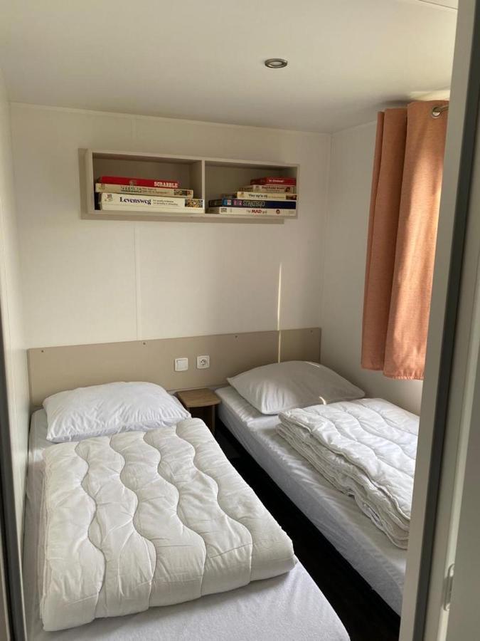 Chalet Zonnig Zeeland Hotell Oostkapelle Exteriör bild